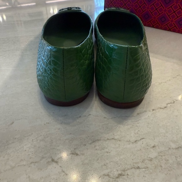 Tory Burch Green Women's Flats - Picture 3 of 5
